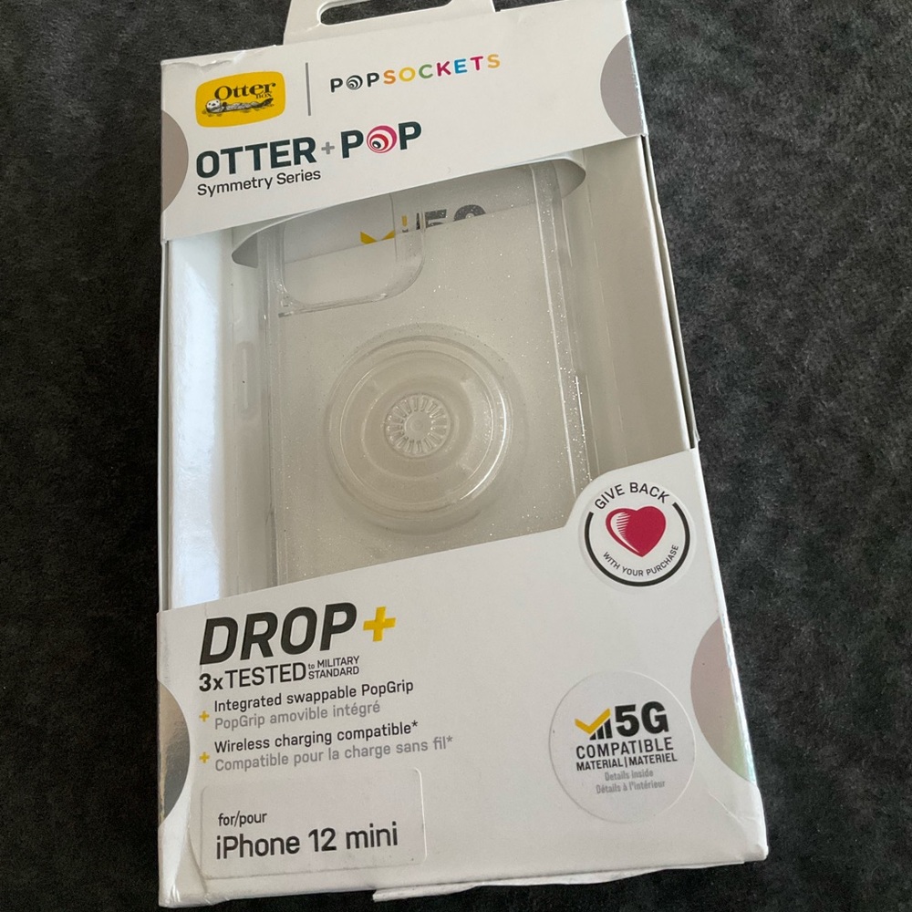 iPhone 12 mini OtterBox case with built in Pop Socket. It’s clear with sparkles.
